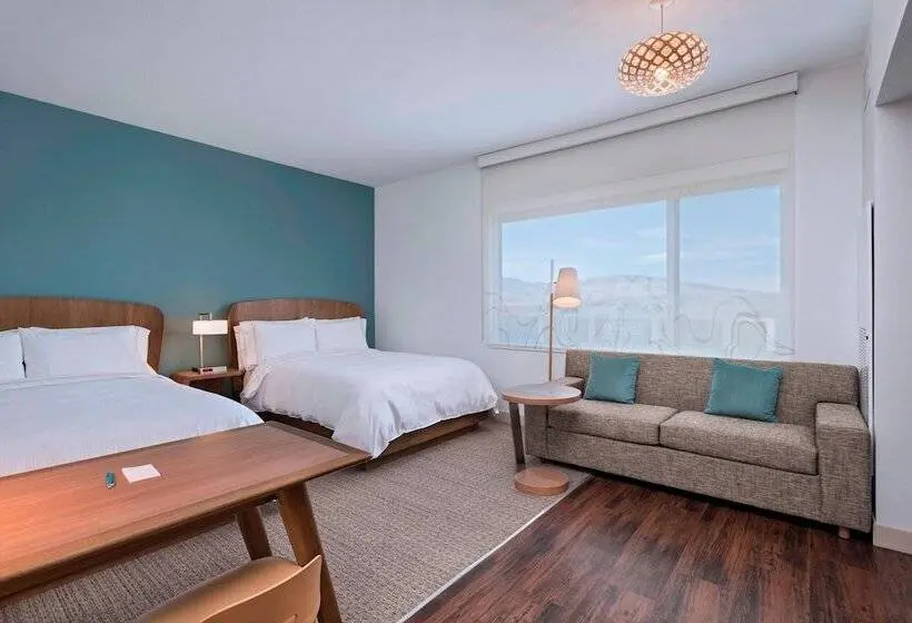 Executive-sviitti, Element Palmdale