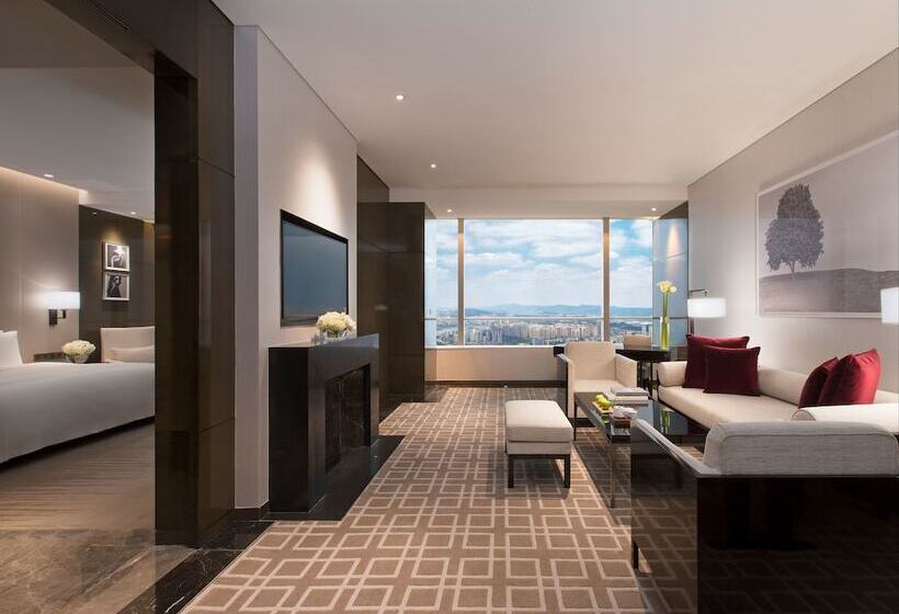 سوییت, Niccolo Chongqing