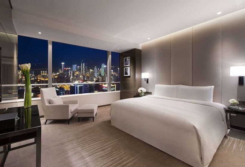 سوییت, Niccolo Chongqing