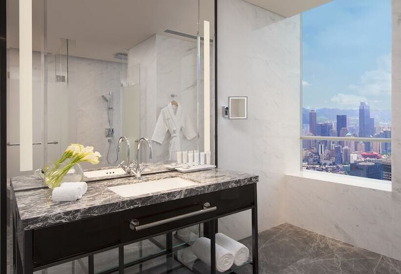 سوییت, Niccolo Chongqing