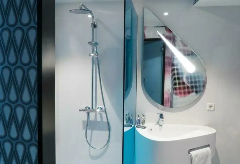اتاق استاندارد یک نفره, Magic Hotel Xhibition