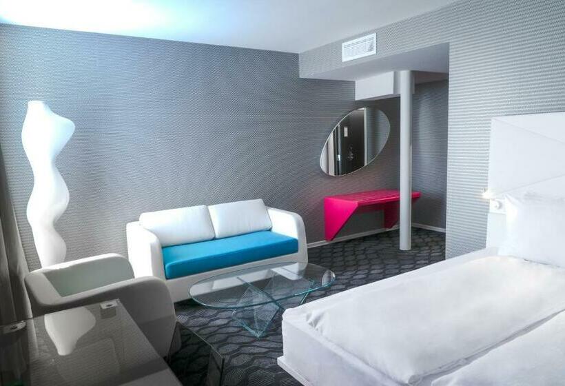 סוויטת ג'וניור םע נוף, Magic Hotel Xhibition