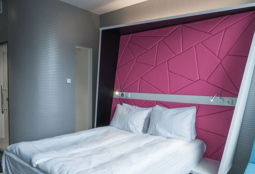 חדר סטנדרט, Magic Hotel Xhibition