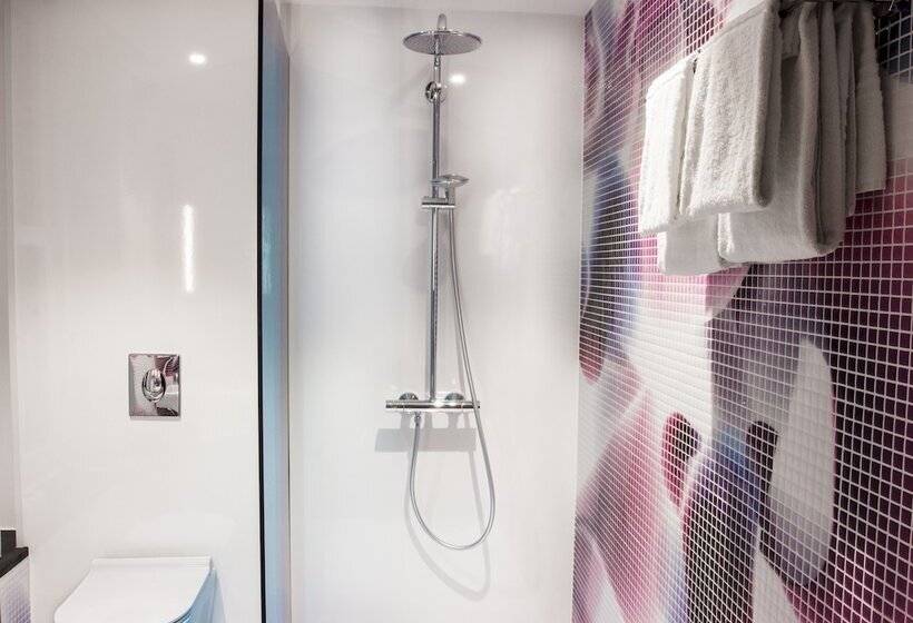 חדר סטנדרט יחיד, Magic Hotel Xhibition