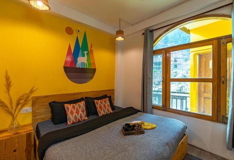 اتاق استاندارد, Nomads Hostel