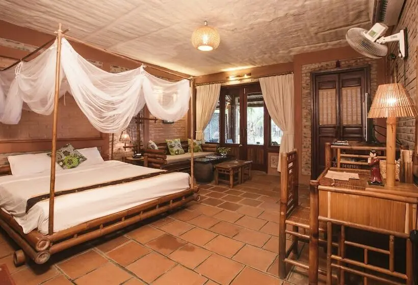 اتاق سوپریور با چشم‌انداز دریا, Van Chai Resort