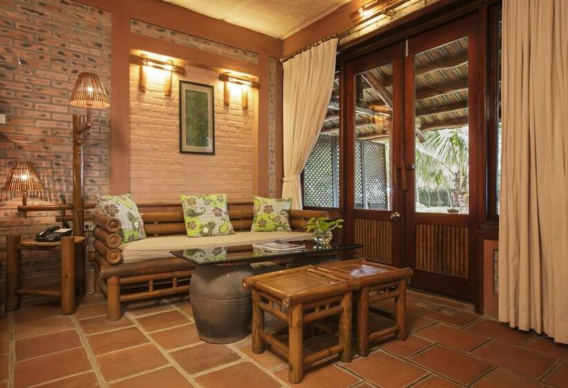 اتاق سوپریور با چشم‌انداز دریا, Van Chai Resort