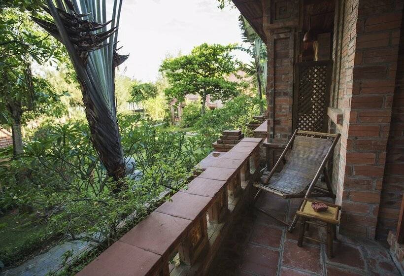 اتاق سوپریور با چشم‌انداز باغ, Van Chai Resort