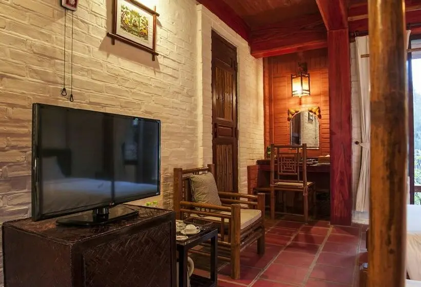 اتاق لوکس با چشم‌انداز باغ, Van Chai Resort