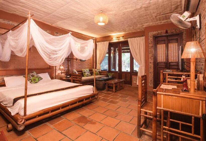 اتاق سوپریور با چشم‌انداز دریا, Van Chai Resort