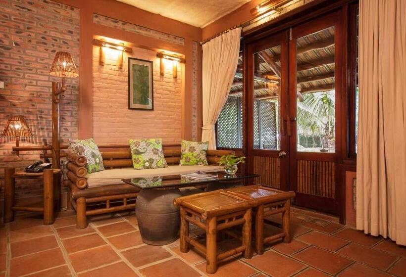 اتاق سوپریور با چشم‌انداز دریا, Van Chai Resort