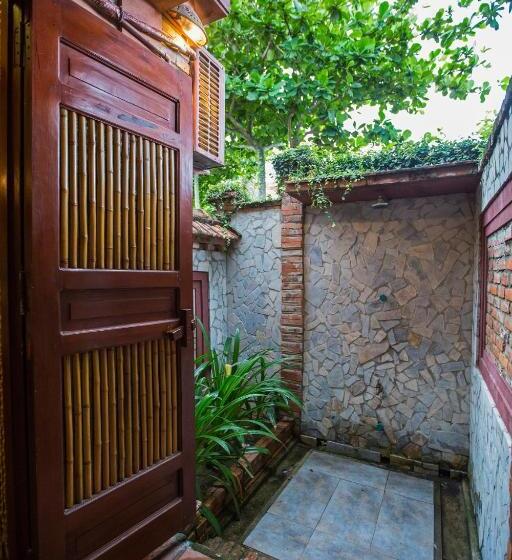 اتاق سوپریور با چشم‌انداز دریا, Van Chai Resort