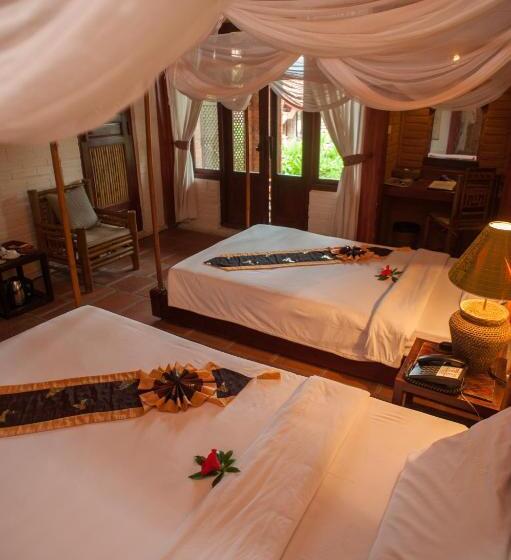 اتاق لوکس با چشم‌انداز باغ, Van Chai Resort