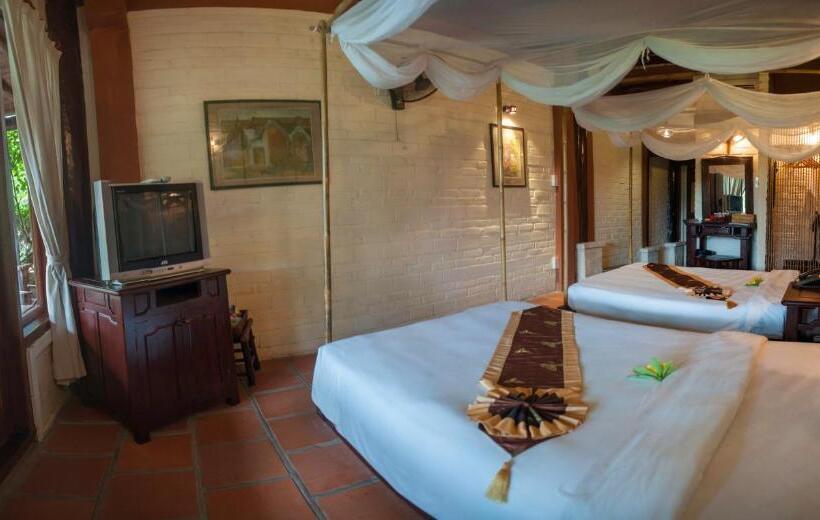 اتاق لوکس با چشم‌انداز باغ, Van Chai Resort