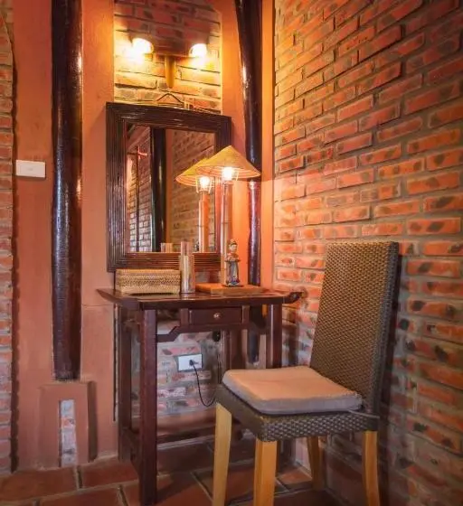 سوییت با چشم‌انداز دریا, Van Chai Resort