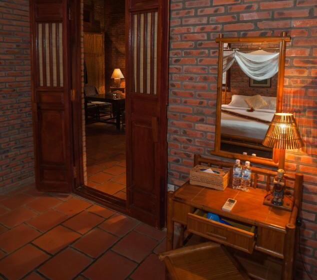 اتاق خانواده اجرایی, Van Chai Resort