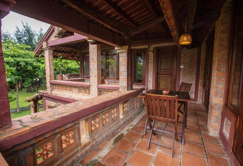 سوئیت جونیور خانوادگی, Van Chai Resort