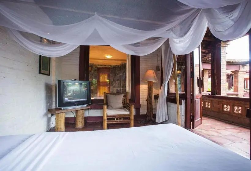 سوئیت جونیور خانوادگی, Van Chai Resort