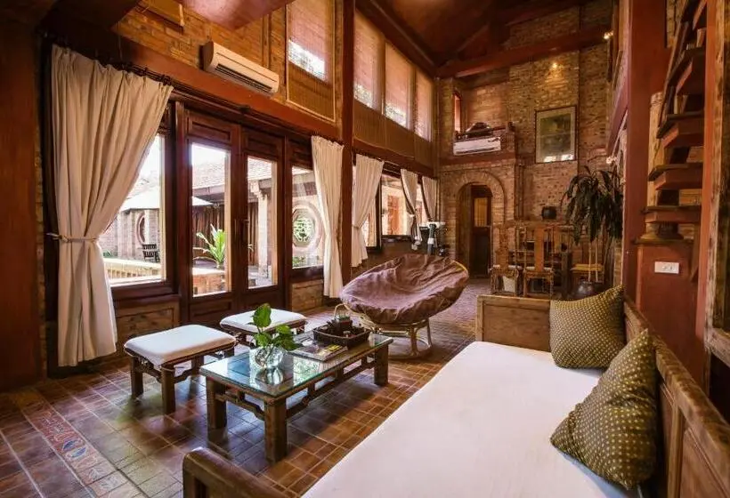 ویلای 2 خوابه, Van Chai Resort