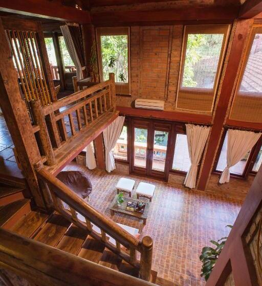 ویلای 2 خوابه, Van Chai Resort