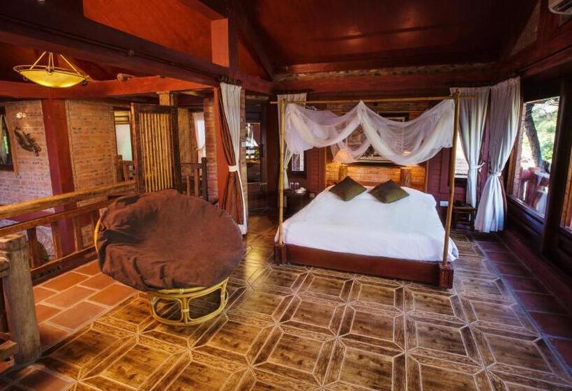 ویلای 2 خوابه, Van Chai Resort