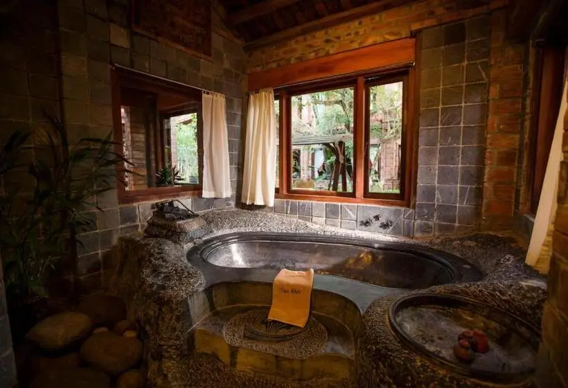 ویلای 2 خوابه, Van Chai Resort