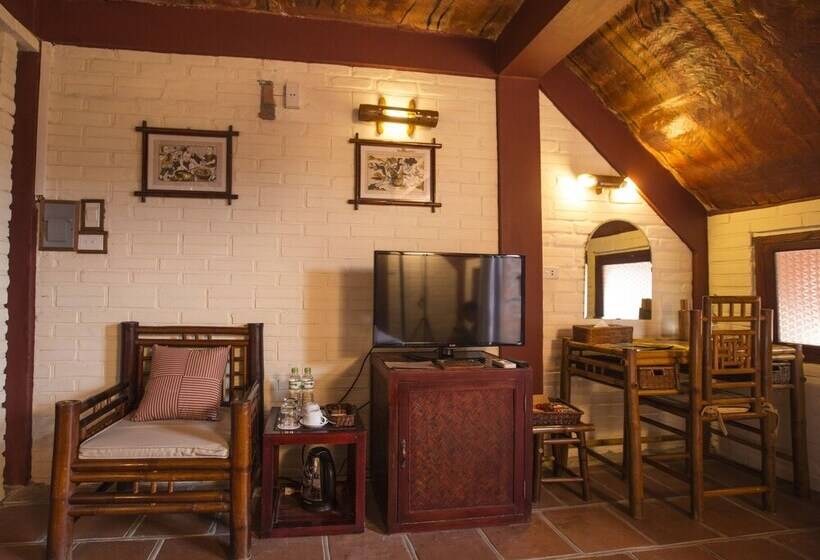 اتاق سوپریور با چشم‌انداز باغ, Van Chai Resort