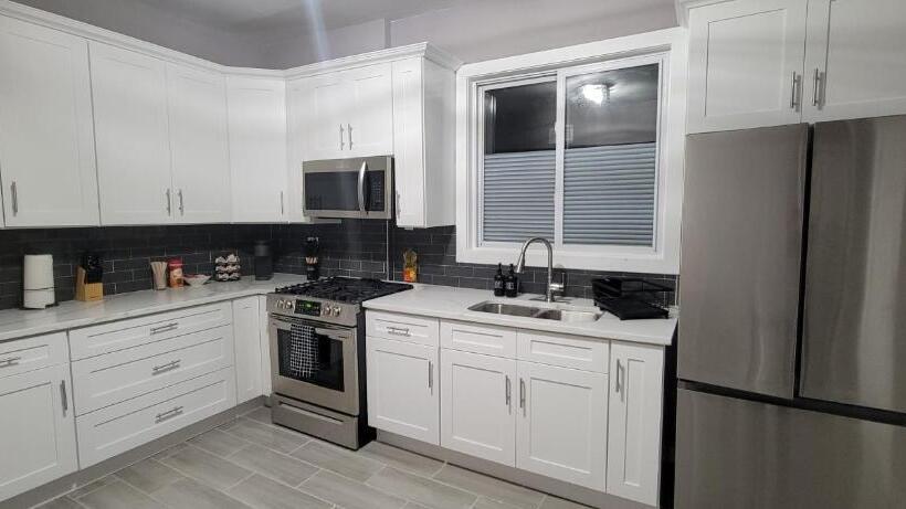 ３ベッドルームのデラックスアパートメント, Chicago Avenue Inn