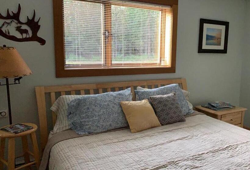 جناح غرفتين نوم, Sawing Logzz Cabin