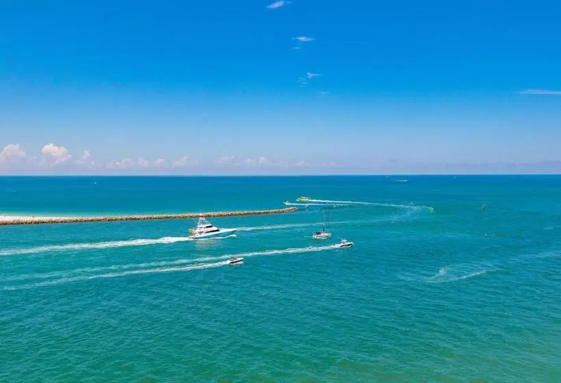 キングサイズベッドのスタンダードルーム, Edge Hotel Clearwater Beach