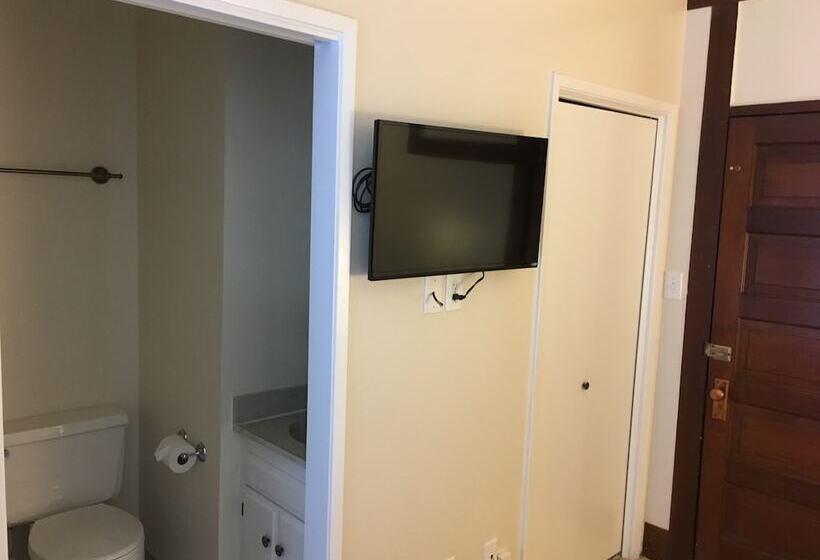 חדר סטנדרט, Burgess