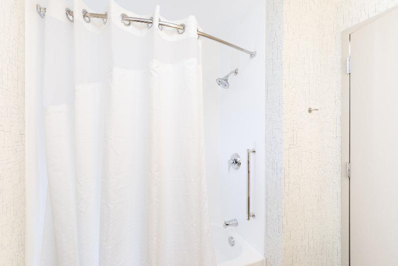 جناح سرير كينج, Holiday Inn Express & Suites   Sturbridge, An Ihg