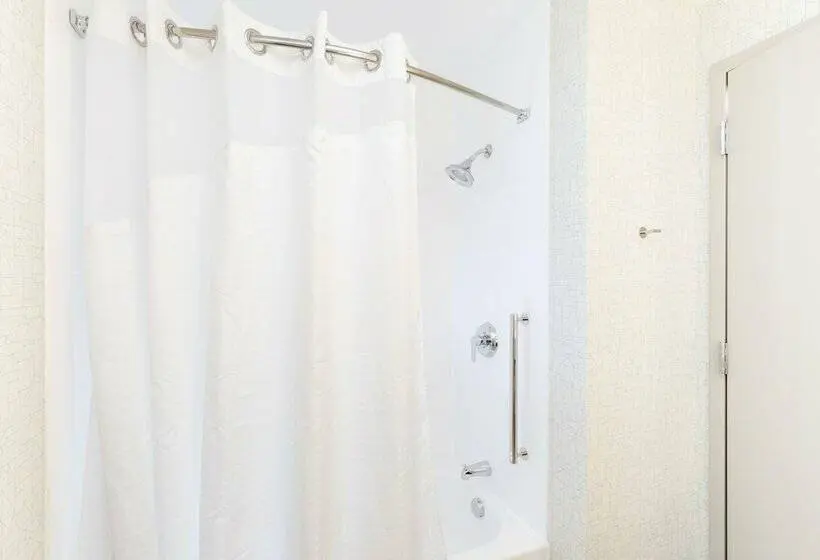 スタンダードルーム, Holiday Inn Express & Suites Sturbridge, An Ihg