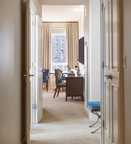 جناح ديلوكس سرير كينج, Nopsi Hotel New Orleans