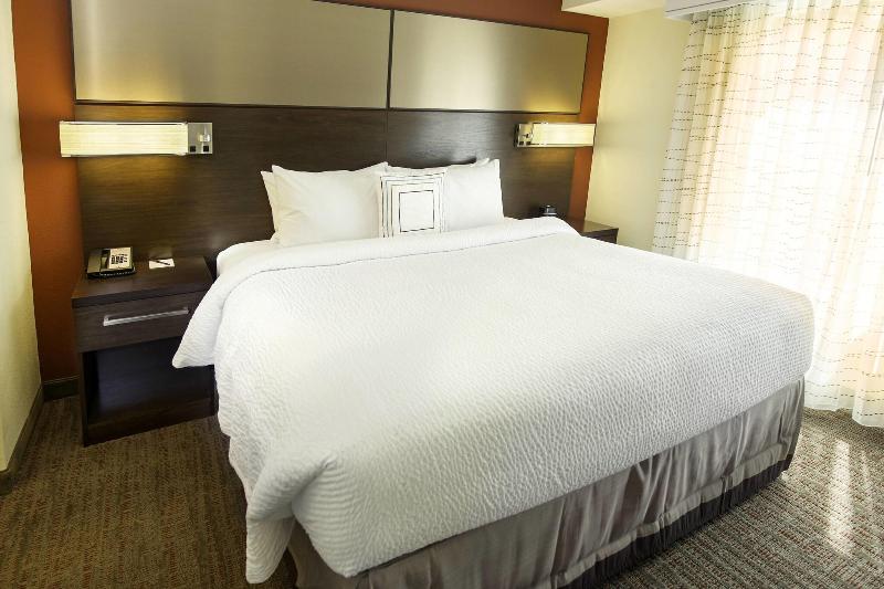 带大床的标准工作室, Residence Inn By Marriott Columbia West/lexington