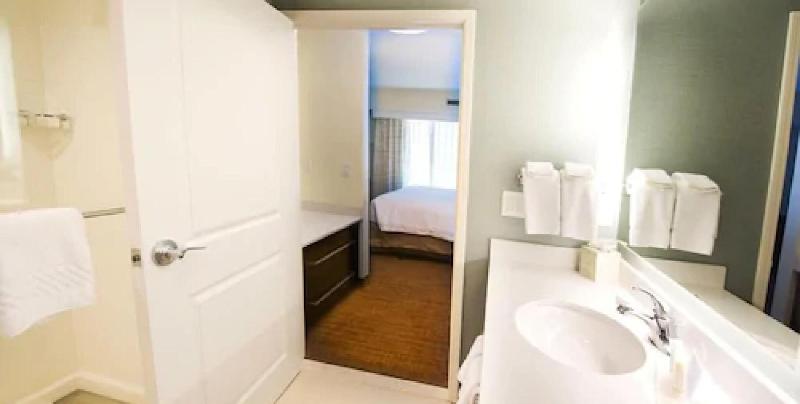 带大床的标准工作室, Residence Inn By Marriott Columbia West/lexington