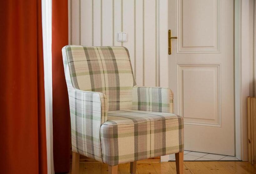 חדר סטנדרט לארבעה, Skalní Mlýn Adršpach