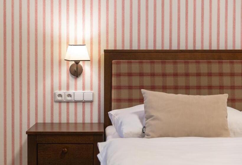 חדר סטנדרט לארבעה, Skalní Mlýn Adršpach