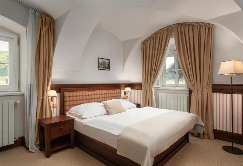 חדר סטנדרט לארבעה, Skalní Mlýn Adršpach