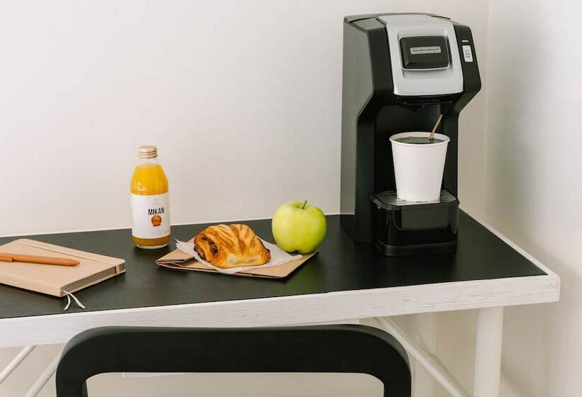 اتاق استاندارد, Sonder The Industrialist