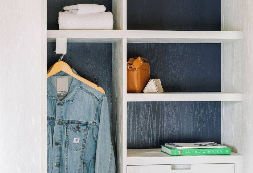 اتاق استاندارد با تخت دوبل, Sonder The Industrialist