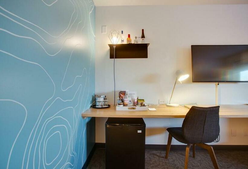 غرفة قياسية فردية, The Oxbow