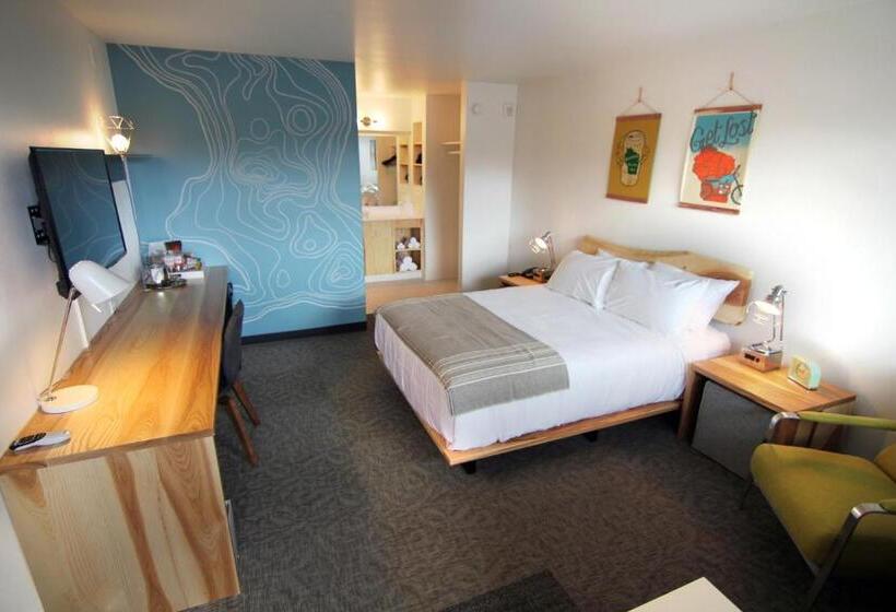 غرفة قياسية لذوى الاحتياجات الخاصة, The Oxbow