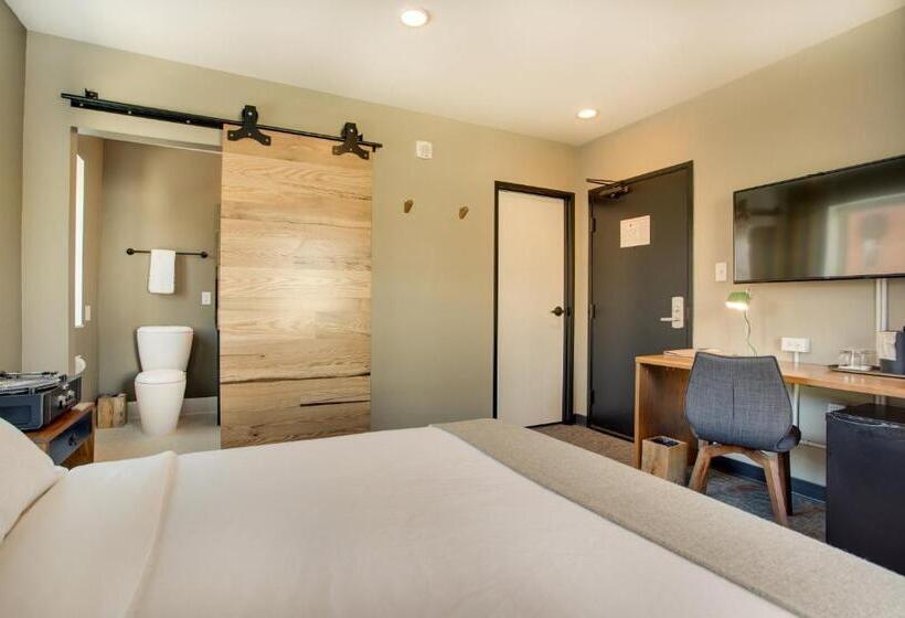 إستوديو قياسى, The Oxbow