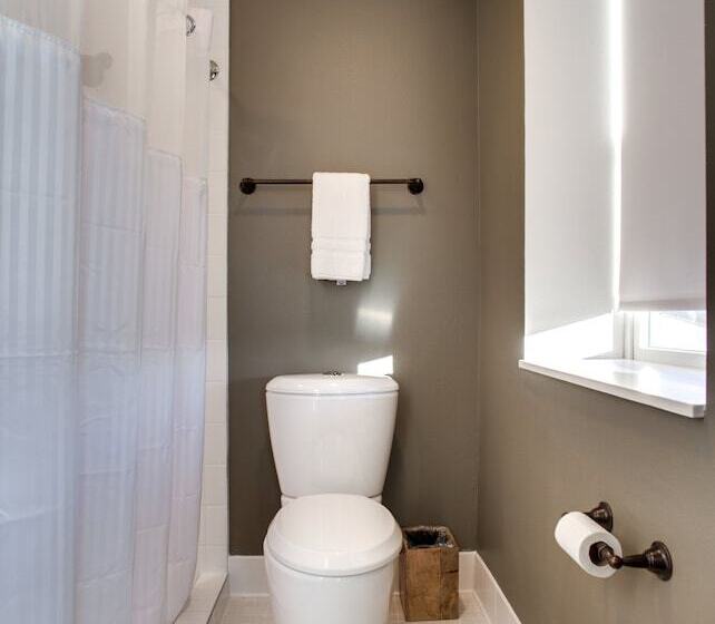 غرفة قياسية فردية, The Oxbow