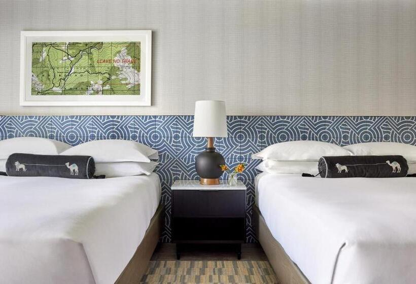 Premium room w/ mountain view, Kimpton Rowan Palm Springs Hotel, An Ihg