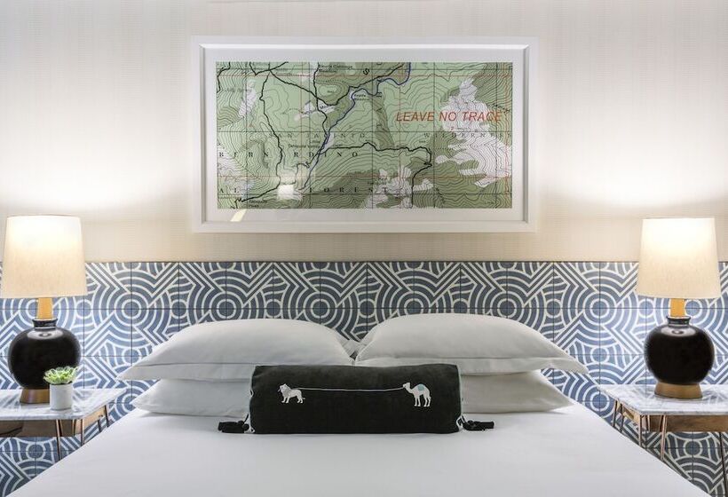 Premium room w/ mountain view, Kimpton Rowan Palm Springs Hotel, An Ihg