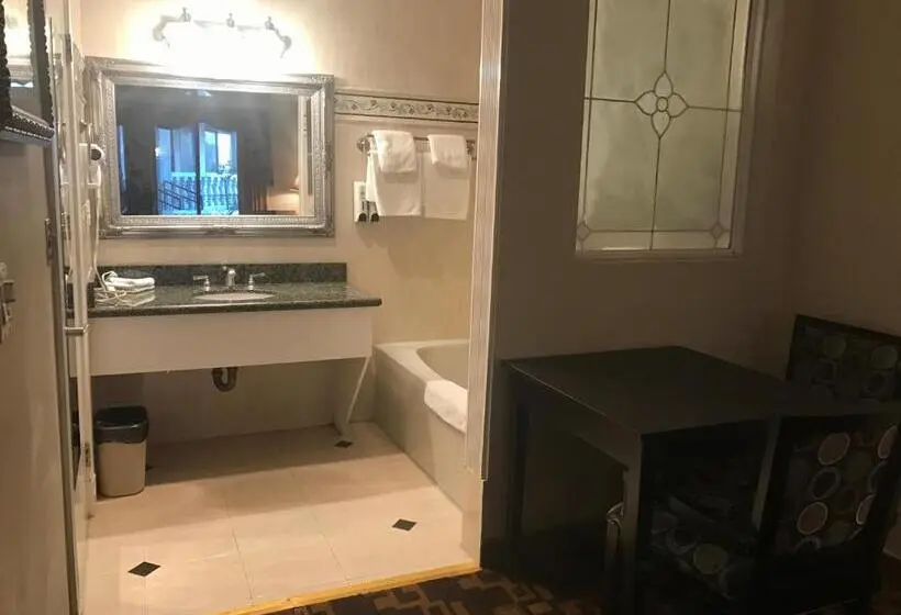 キングサイズベッドのスタンダードルーム, Castaic Inn Near Six Flags Magic Mountain