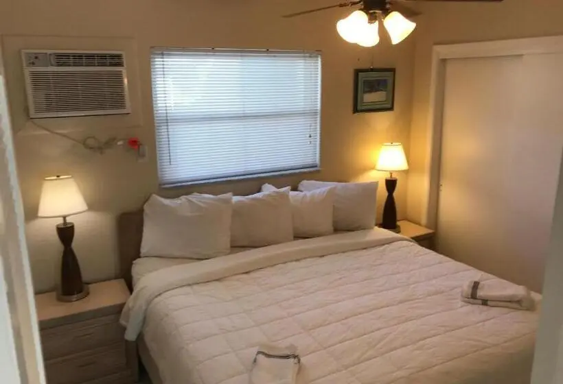 キングサイズベッドのスーペリアルーム, Miramar Beach Resort