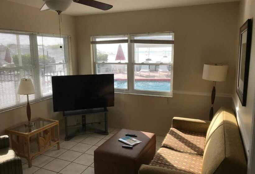 غرفة قياسية سرير كينج, Miramar Beach Resort